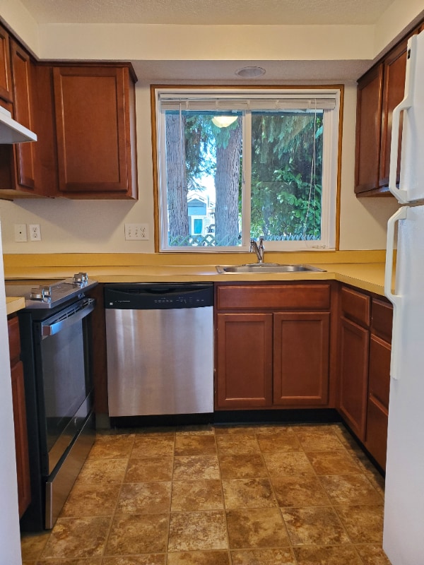 Photo - 2019 Simpson Ave Apartment