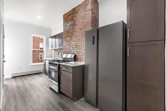 Building Photo - 20 Saint Pauls Ave