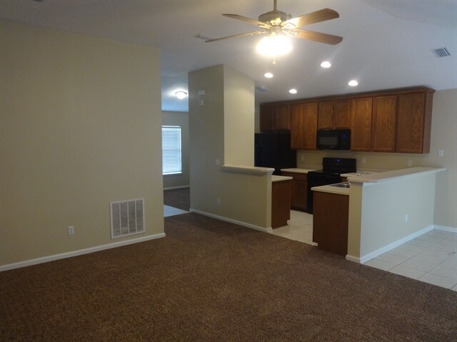 Building Photo - 2328 Eisner Dr