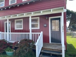 Building Photo - 201 16th St NE