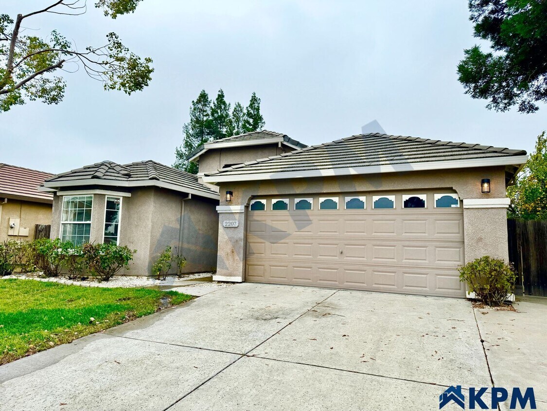Primary Photo - 3 Bedroom 2 Bath Single Story House for Rent