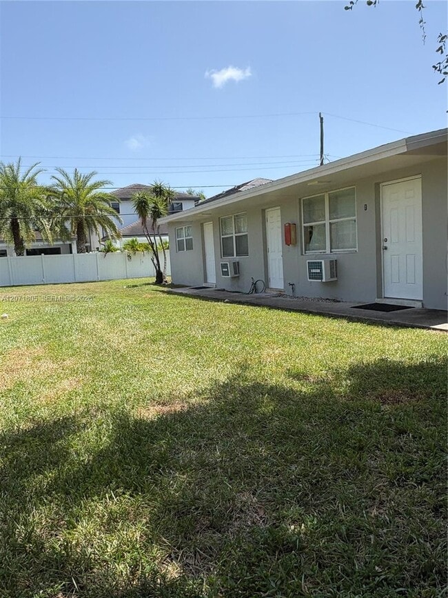 Building Photo - 5080 SW 26th Ave