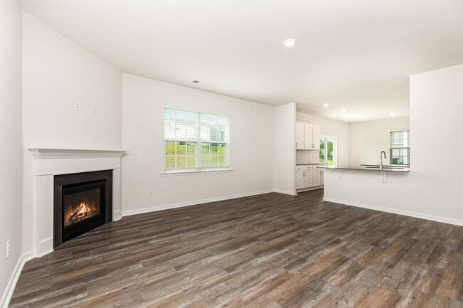 Foto del edificio - 121 Way Cross Ln