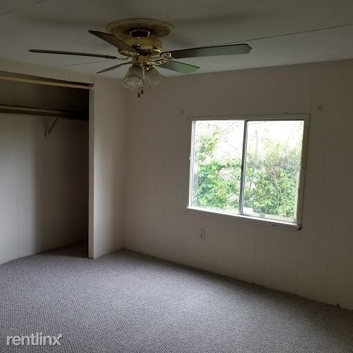 Foto del edificio - 3 br, 1 bath House - 18 Trails End Road