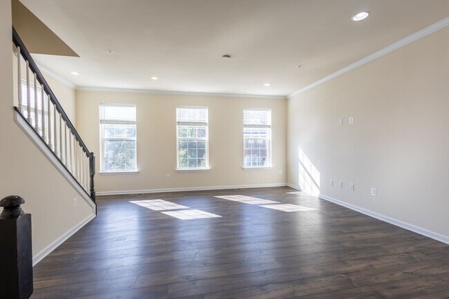 Foto del edificio - Spacious 3 Bedroom Townhouse in Hanover!