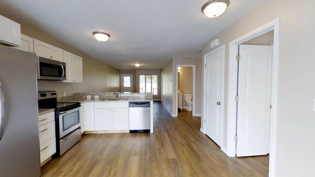Building Photo - 3035 Parkwild Dr