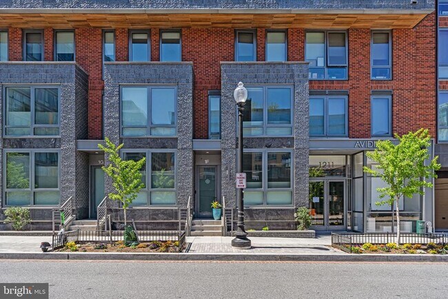 Foto del edificio - 1211 Van St SE