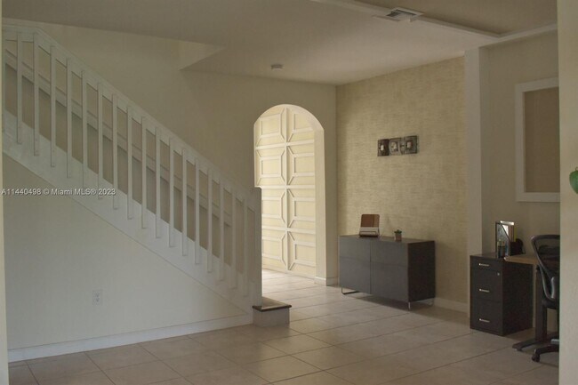 Foto del edificio - 16605 SW 42nd Way