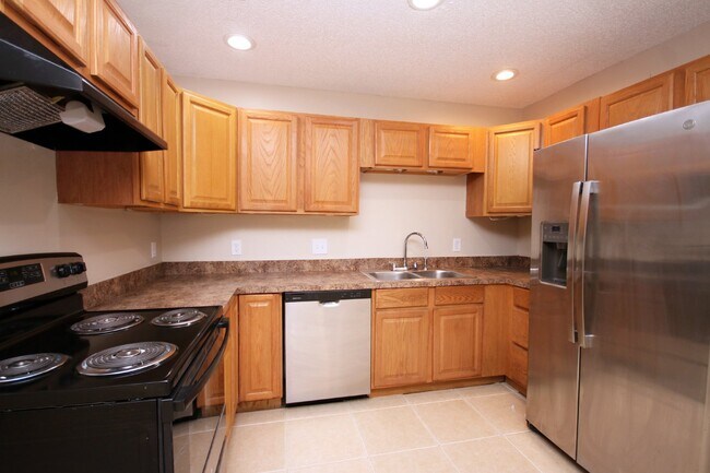 Building Photo - 3-Bedroom Home on Quiet Cul-De-Sac in Northeast Pensacola with Fully Fenced Yard – Available Marc...