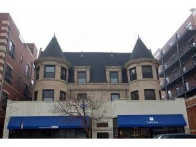 Building Photo - 4751 N Sheridan Rd