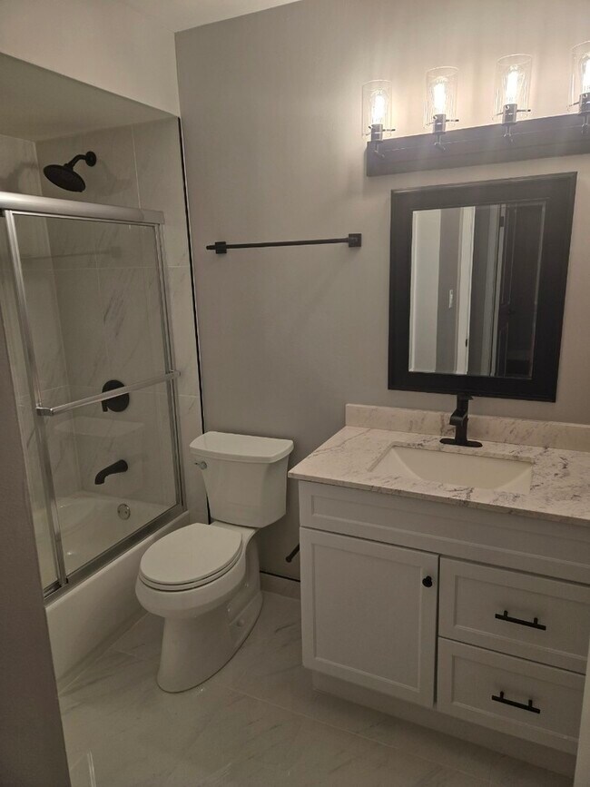 Foto del edificio - 456 W Inverrary Ln