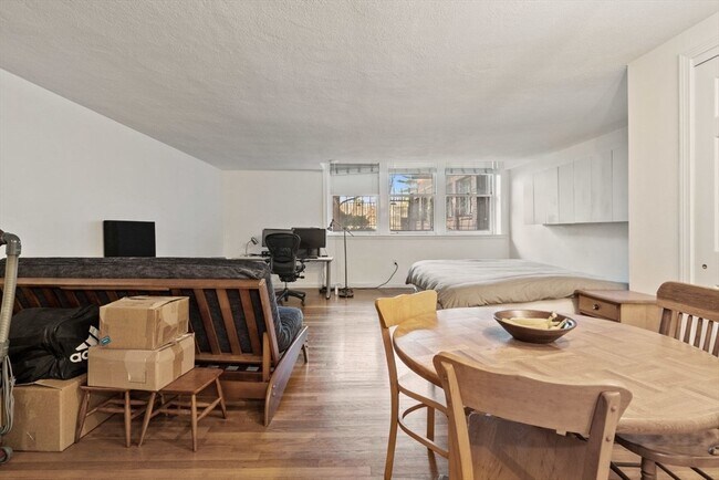 Foto del edificio - 244 Beacon St