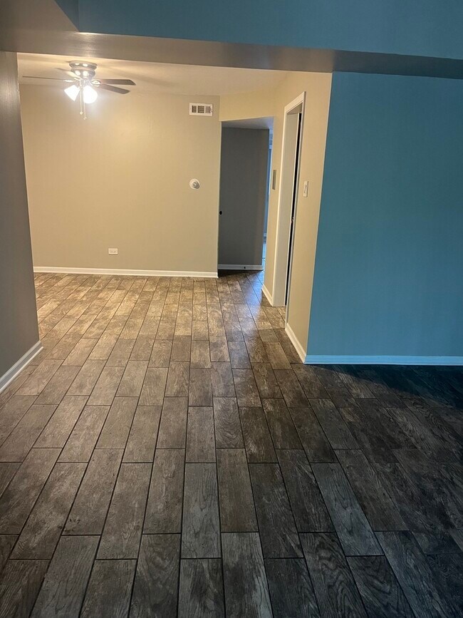 Foto del edificio - 10430 S Keating Ave