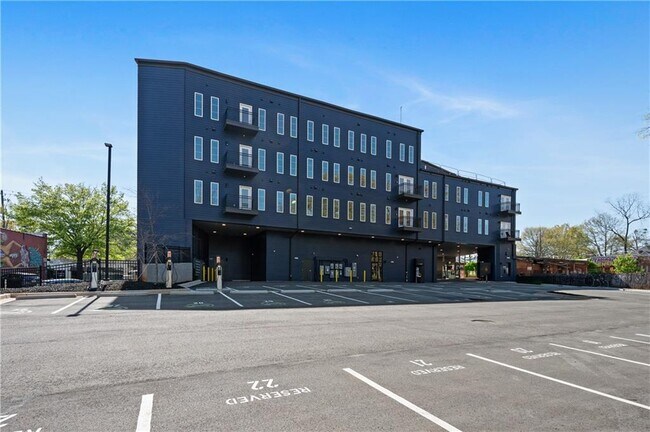Foto del edificio - 456 Flat Shoals Ave SE