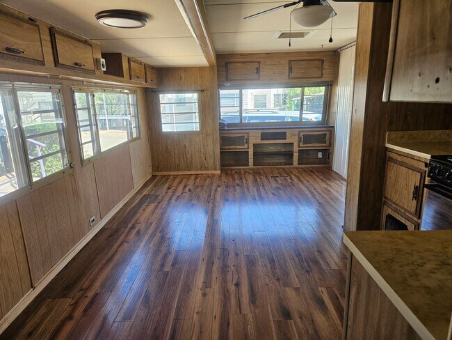 Building Photo - 3142 N Balboa Ave
