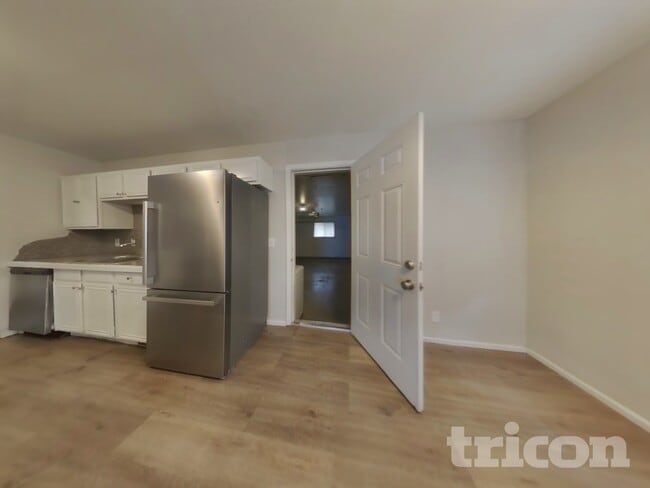 Building Photo - 730 Wyoming Ave