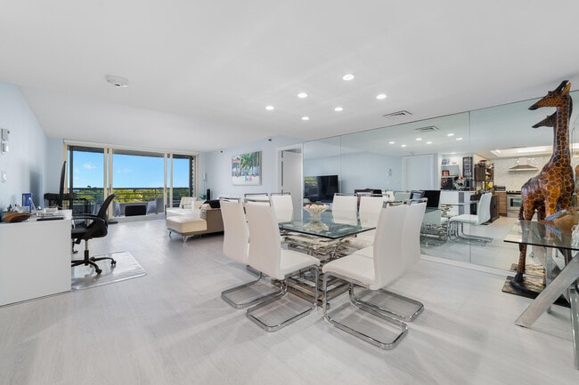 Foto del edificio - 4101 N Ocean Blvd