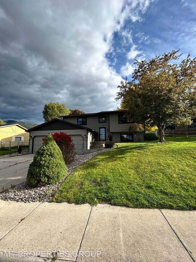 Primary Photo - 4 br, 2 bath House - 109 Grandview Way