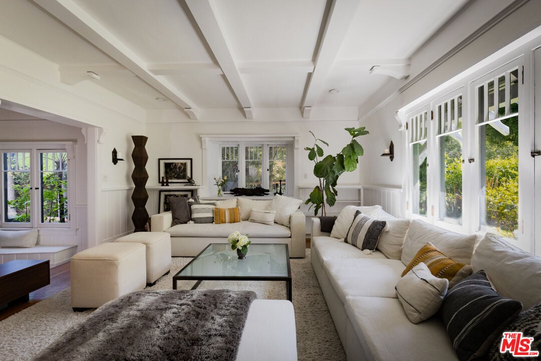 Foto principal - 1957 Canyon Dr