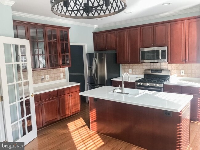 Foto del edificio - 4605 Lambert Pl