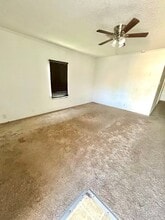 Building Photo - 11810 Greenglen Dr