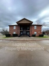 Building Photo - 1106 Williams Ave