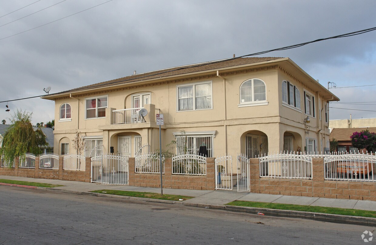 Foto del edificio - 3519 W 17th St