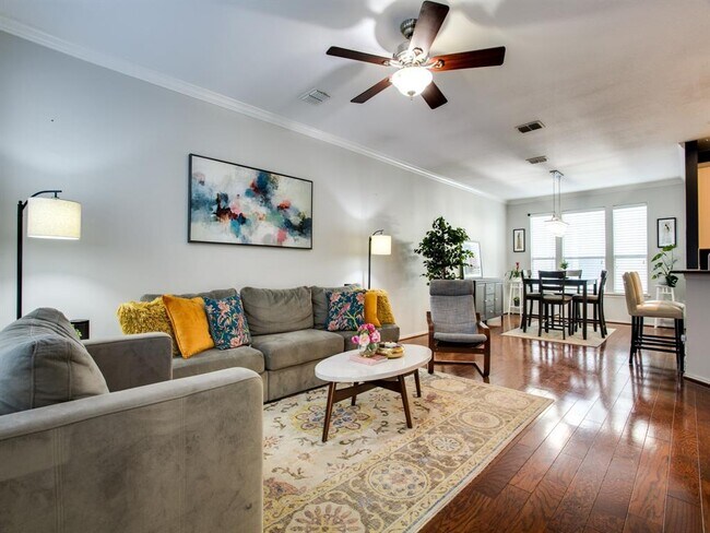 Foto del edificio - 7416 Coronado Ave