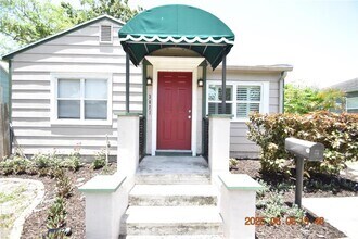 Building Photo - 3021 6th Ave N