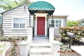 Building Photo - 3021 6th Ave N