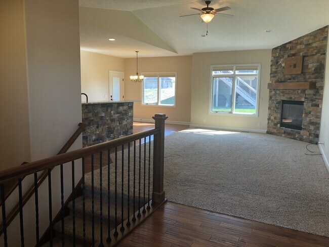 Building Photo - Luxury Rental in Premier South Lincoln Nei...