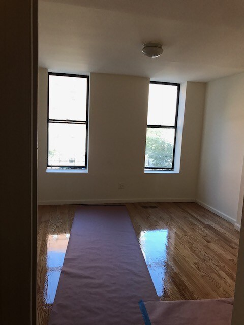 Foto del edificio - 118 E 116th St