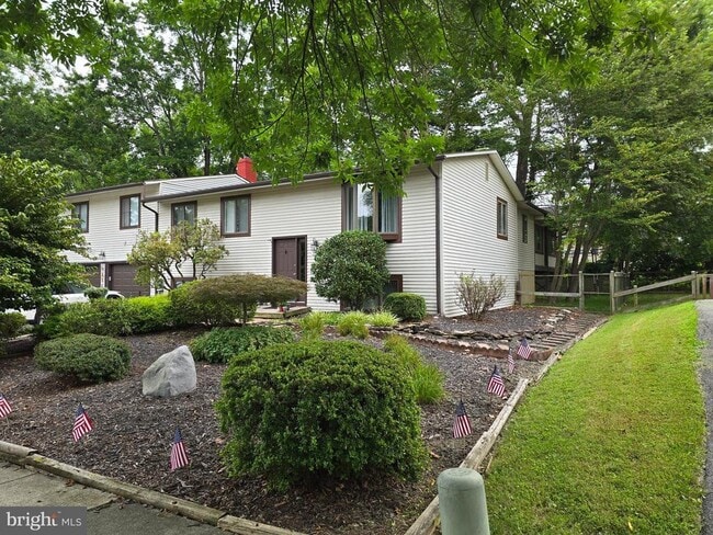 Building Photo - 9425 Farewell Rd