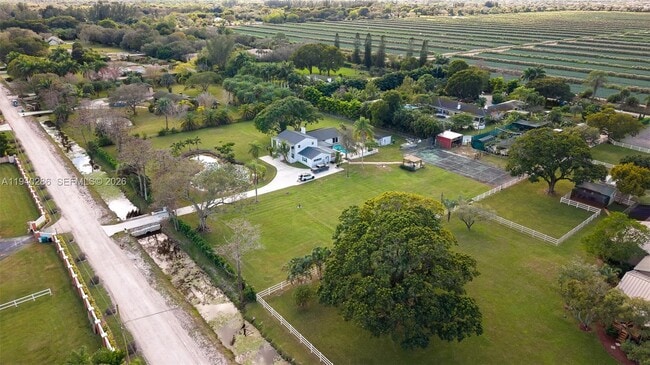 Foto del edificio - 7601 NW 82nd Terrace