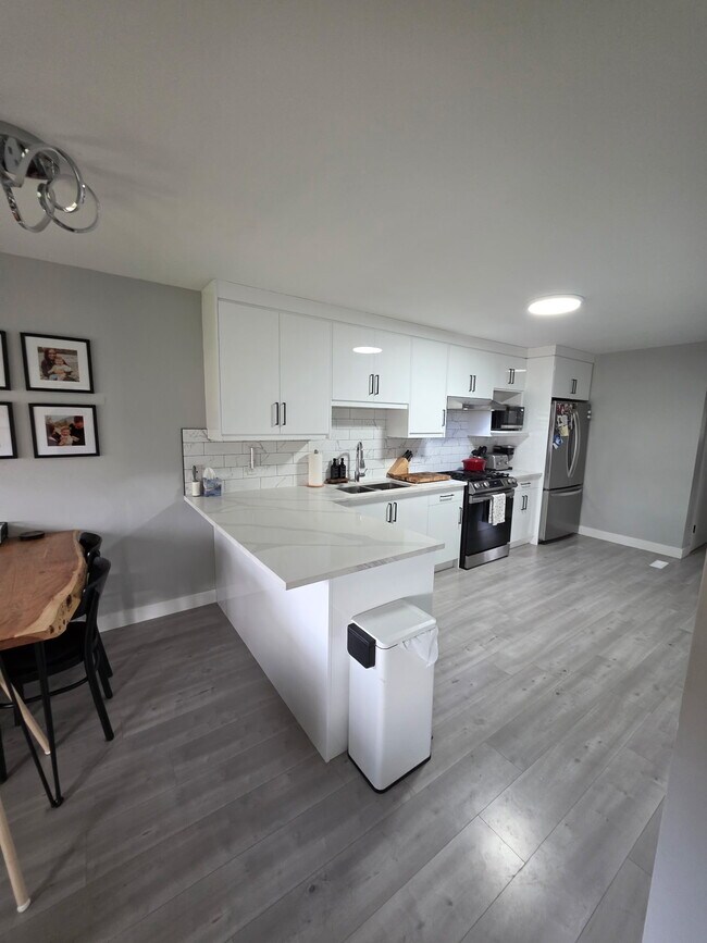 Photo du bâtiment - 9766 Feniak St