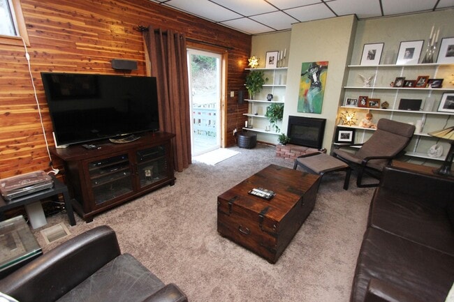 Building Photo - 2610 Quarry St