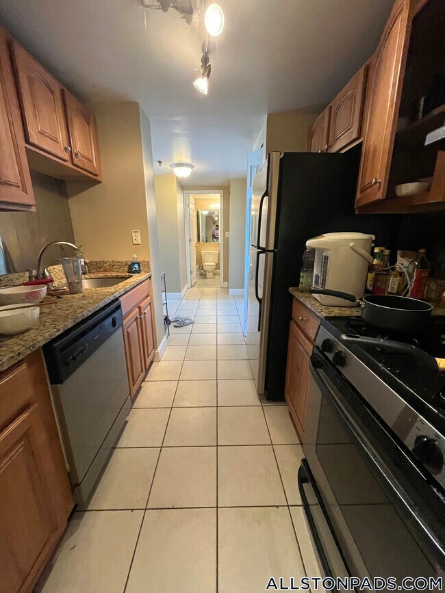 Foto del edificio - 15 N Beacon St