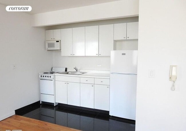 Foto del edificio - 344 Third Avenue 11A