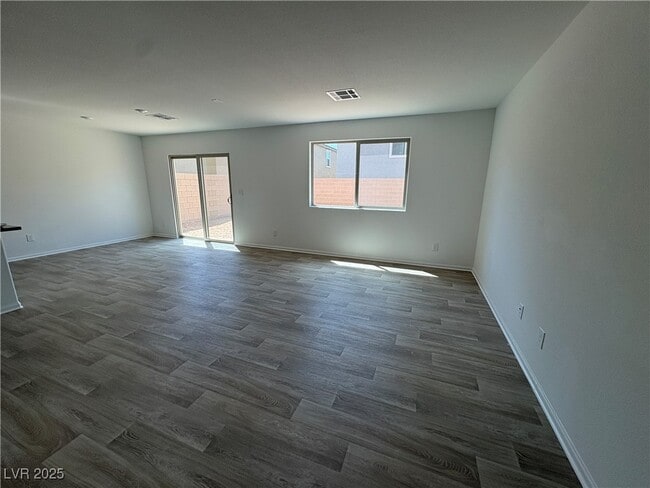 Building Photo - 6053 Swift Lariat St