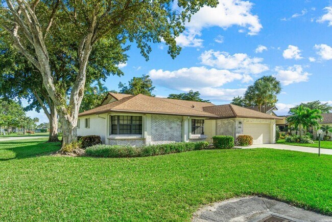 Building Photo - 5605 Forest Oaks Terrace