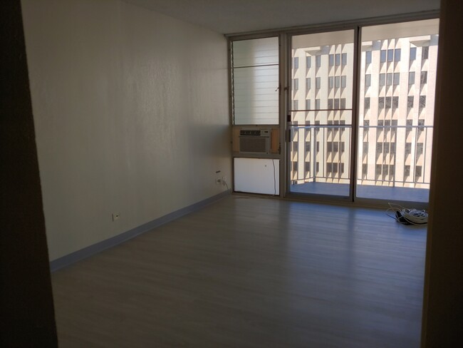 Living room - 1617 Kapiolani Blvd