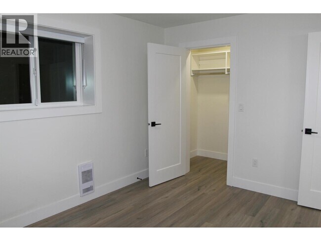 Photo du bâtiment - 10590 McVeety St