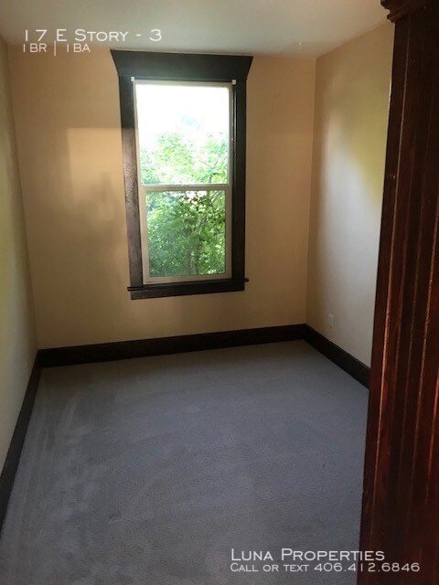 Building Photo - 17 E Story St