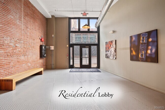 Building Photo - 1611 Locust St