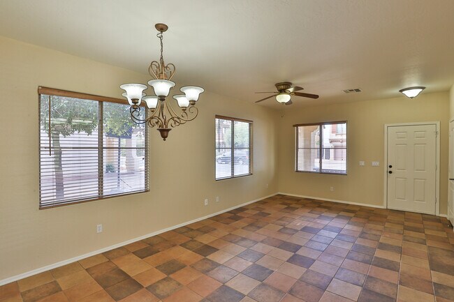 Building Photo - 2063 S Falcon Dr