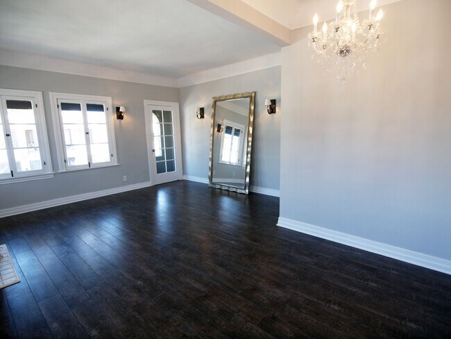 Foto del edificio - 517 N Spaulding Ave