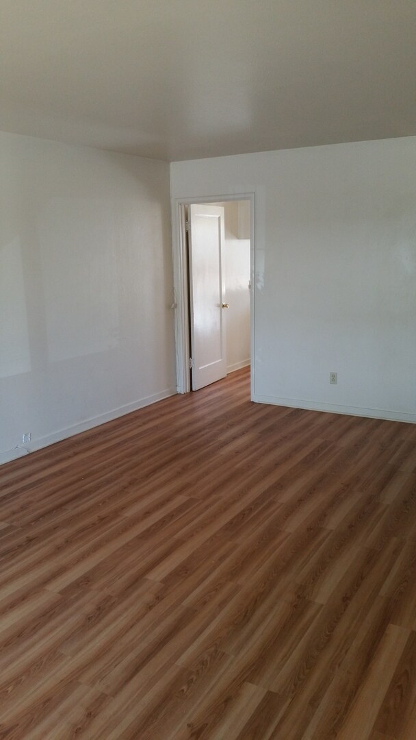 Foto del edificio - updated 2 bedroom duplex