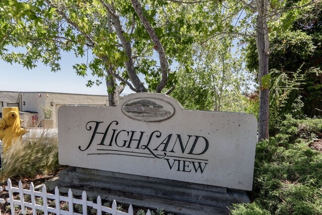 Building Photo - 2BR/2.5BA Townhouse with Bay Views + 3 Decks | 2-Car Garage | San Carlos | YouTube Tour