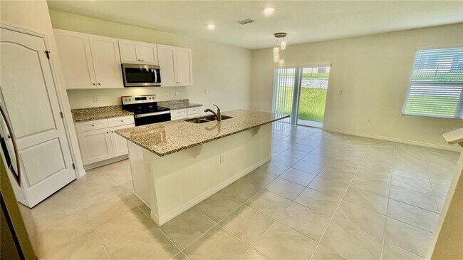 Building Photo - 2007 Chickasaw Blvd