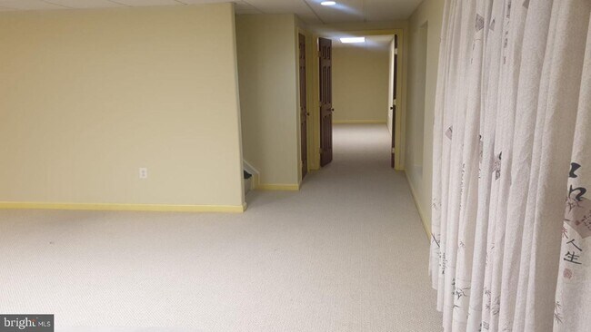 Foto del edificio - 9607 Laurel Oak Dr